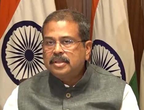 नई दिल्ली: केंद्र सरकार ने माना- पेपर लीक हुए, शिक्षा मंत्री बोले- अगले सत्र से NEET-UG परीक्षा ऑनलाइन होगी, इस साल रद्द हुई परीक्षा 21 जून को