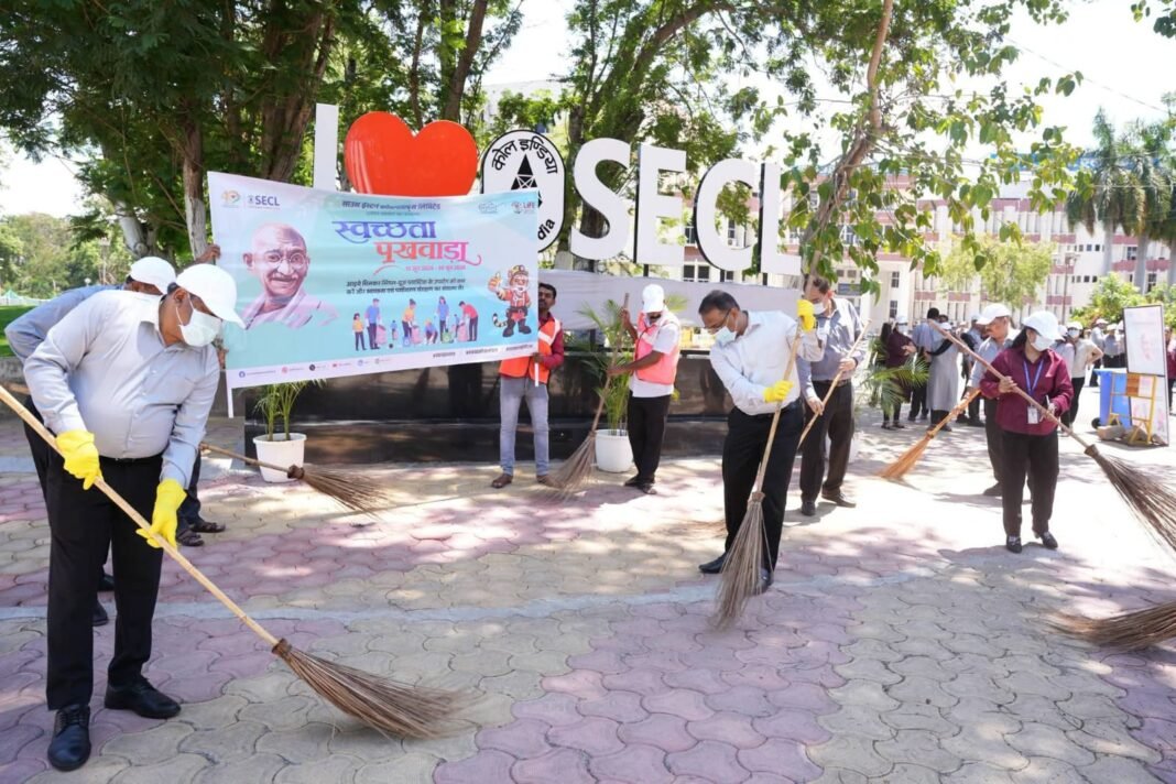 बिलासपुर : स्वच्छता पखवाड़ा 2026 के अंतर्गत एसईसीएल मुख्यालय में विशेष स्वच्छता अभियान आयोजित