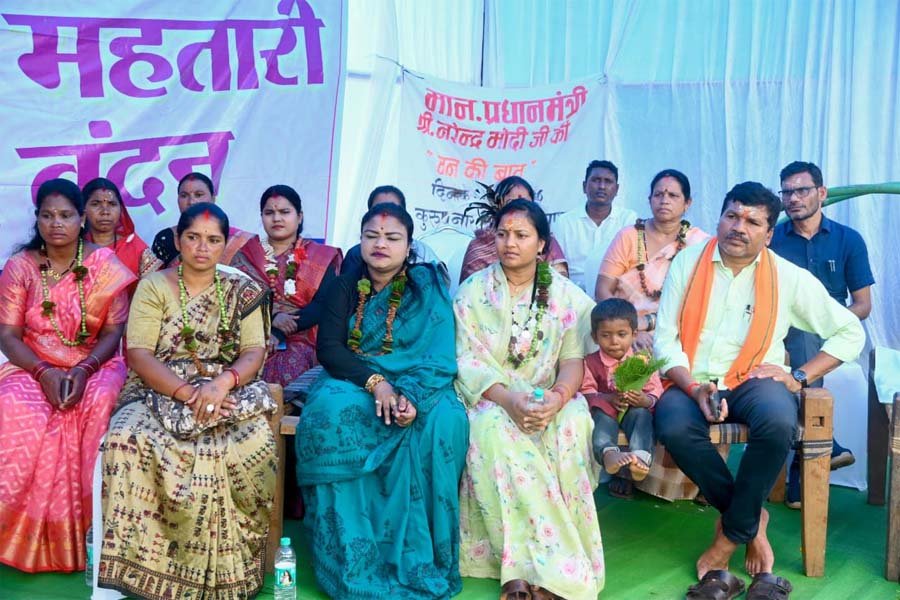 रायपुर : अबूझमाड़ के कुरूसनार में गूंजा ‘मन की बात’ का 135वां संस्करण