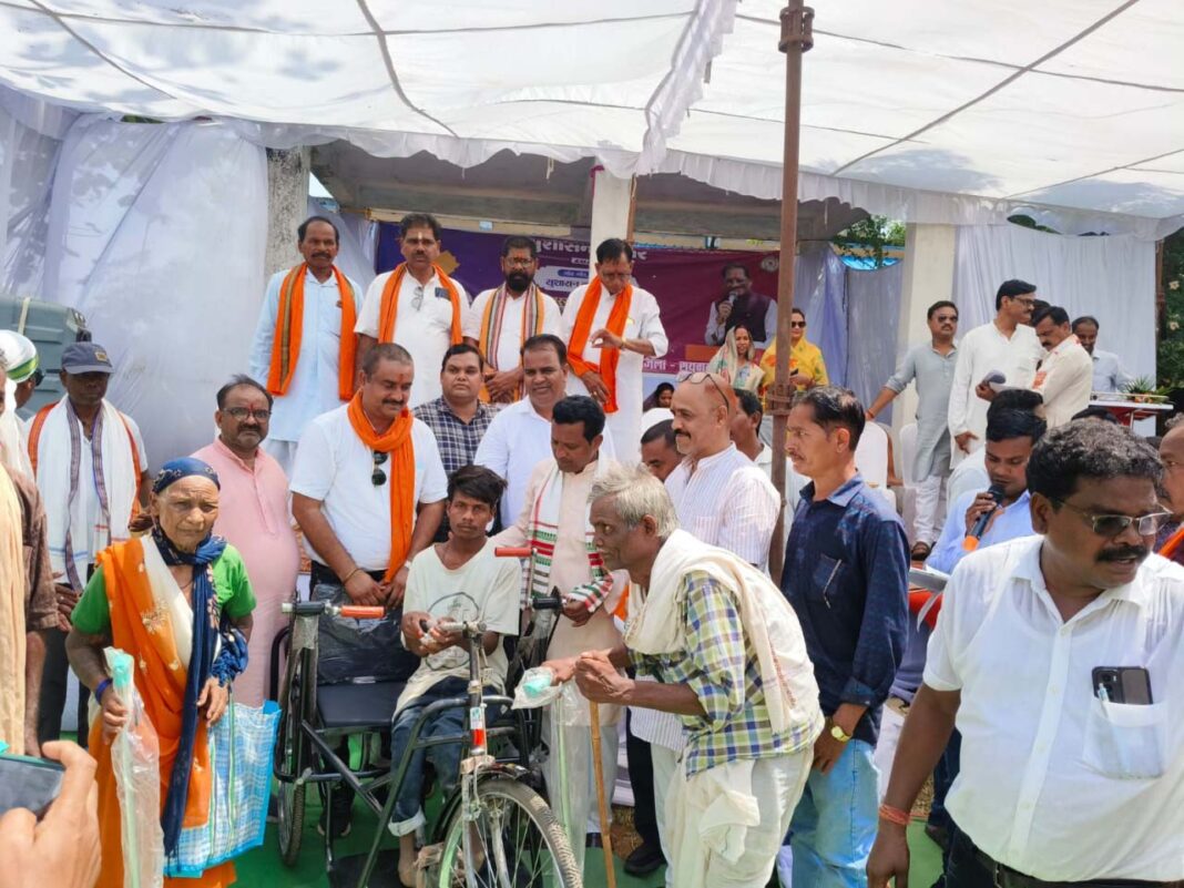 रायपुर : सुशासन तिहार में दिव्यांगों और वृद्धजनों को मिली राहत