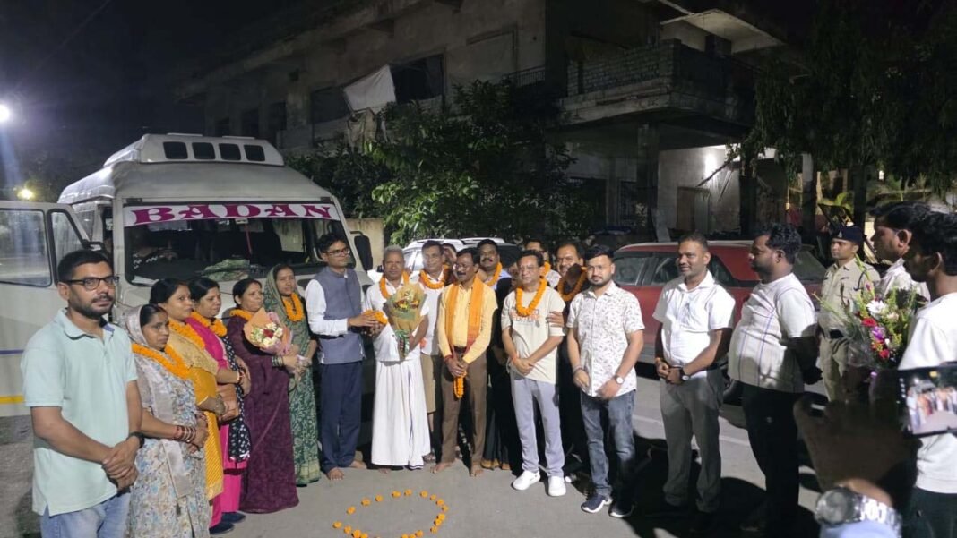 रायपुर : सोमनाथ स्वाभिमान यात्रा के लिए रायगढ़ से 17 श्रद्धालु रवाना, वित्त मंत्री ओ.पी. चौधरी ने दी शुभकामनाएं
