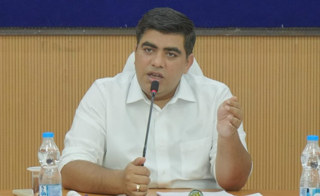 KORBA : कम बारिश की स्थिति में विभागों को अभी से कार्ययोजना बनाने के कलेक्टर ने दिए निर्देश