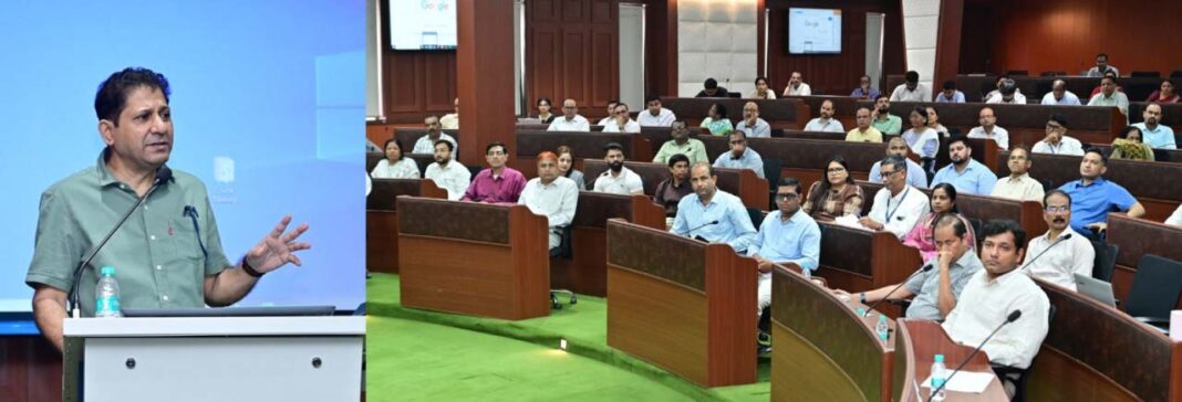 रायपुर : सीएम हेल्पलाइन (1076) के नोडल अधिकारियों का प्रशिक्षण संपन्न