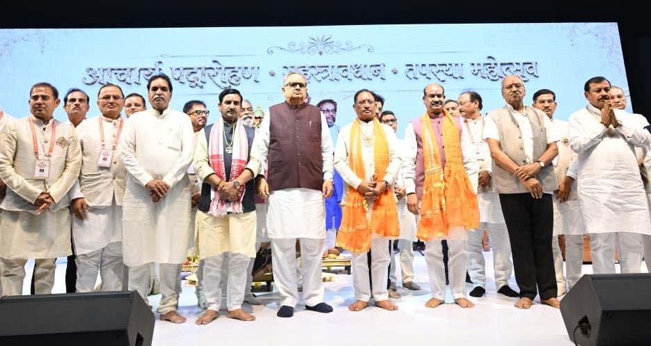 रायपुर : मानवता को शांति, आत्मसंयम, करुणा और अहिंसा का मार्ग दिखाते हैं भगवान महावीर के विचार – लोकसभा अध्यक्ष ओम बिरला