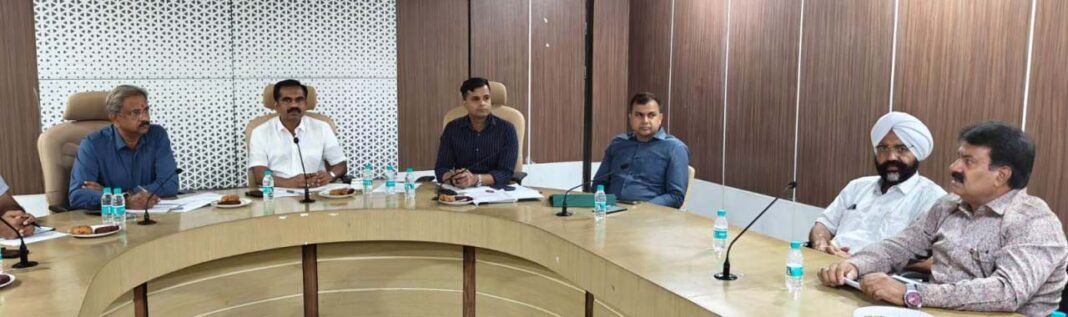 रायपुर : छत्तीसगढ़ में अब बिना लोकेशन ट्रैकिंग सिस्टम वाली यात्री बसों पर होगी कार्रवाई