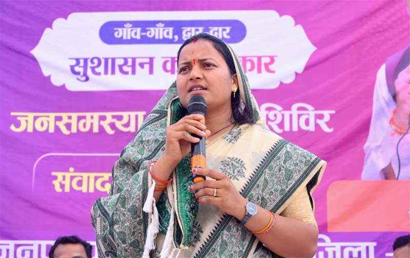 रायपुर : सुशासन और विकास का मिला दोहरा लाभ, मंत्री लक्ष्मी राजवाड़े ने सुनीं जनसमस्याएं