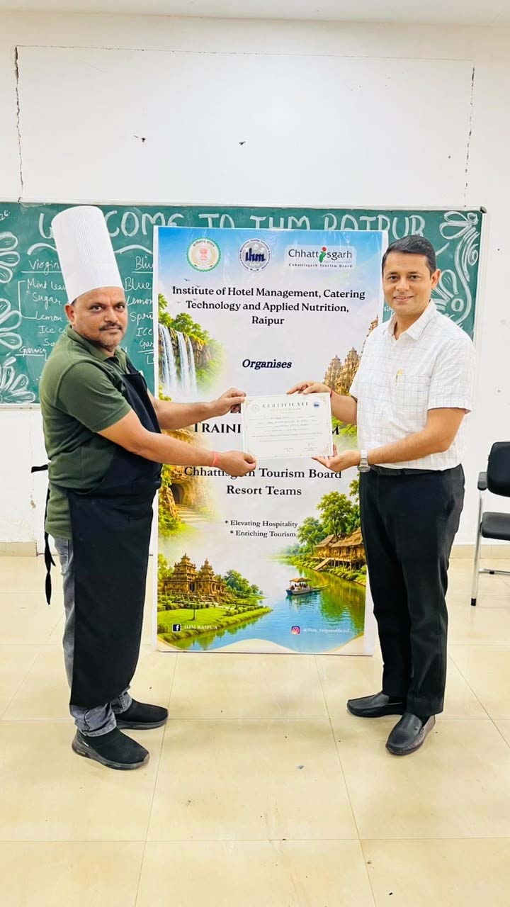रायपुर : छत्तीसगढ़ में पर्यटकों को मिलेगा बेहतर स्वाद और शानदार आतिथ्य, पर्यटन मंडल का बड़ा कदम