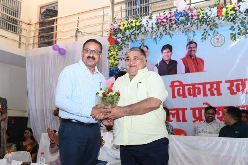 रायपुर : शिक्षा से ही संवरता है भविष्य, संस्कारों से बनता है सशक्त समाज – मंत्री राजेश अग्रवाल
