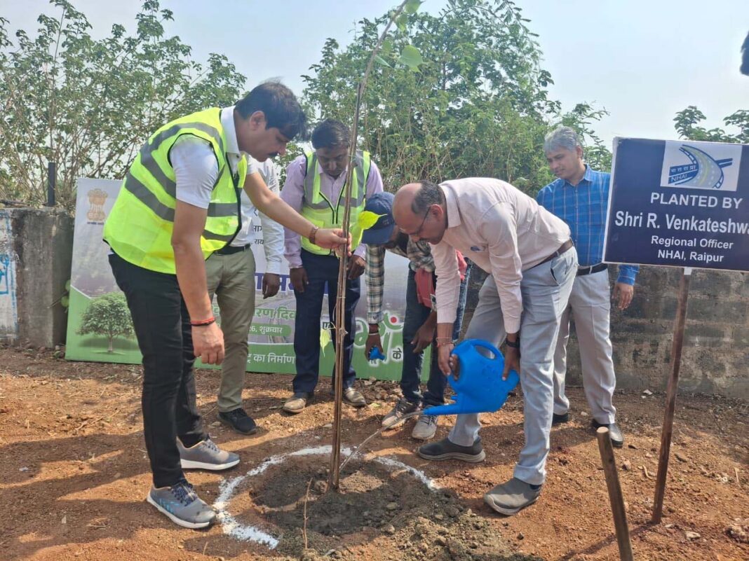 रायपुर : विश्व पर्यावरण दिवस पर एनएचएआई का वृक्षारोपण अभियान