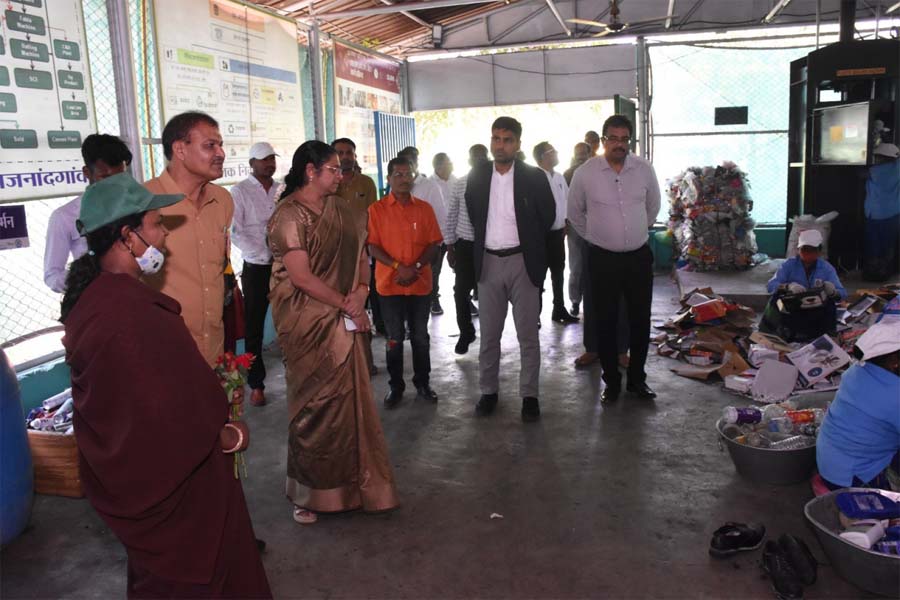 रायपुर : सचिव आर. शंगीता नगरीय विकास कार्यों की जमीनी हकीकत परखी