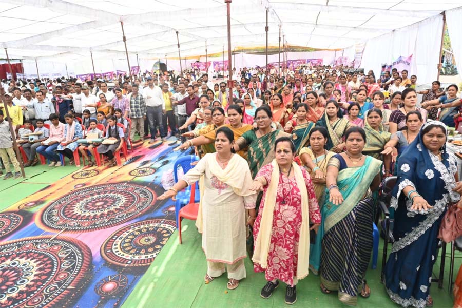 रायपुर : सुशासन तिहार के शिविरों में मिल रहा समस्याओं का त्वरित समाधान, योजनाओं का लाभ पहुंच रहा अंतिम व्यक्ति तक