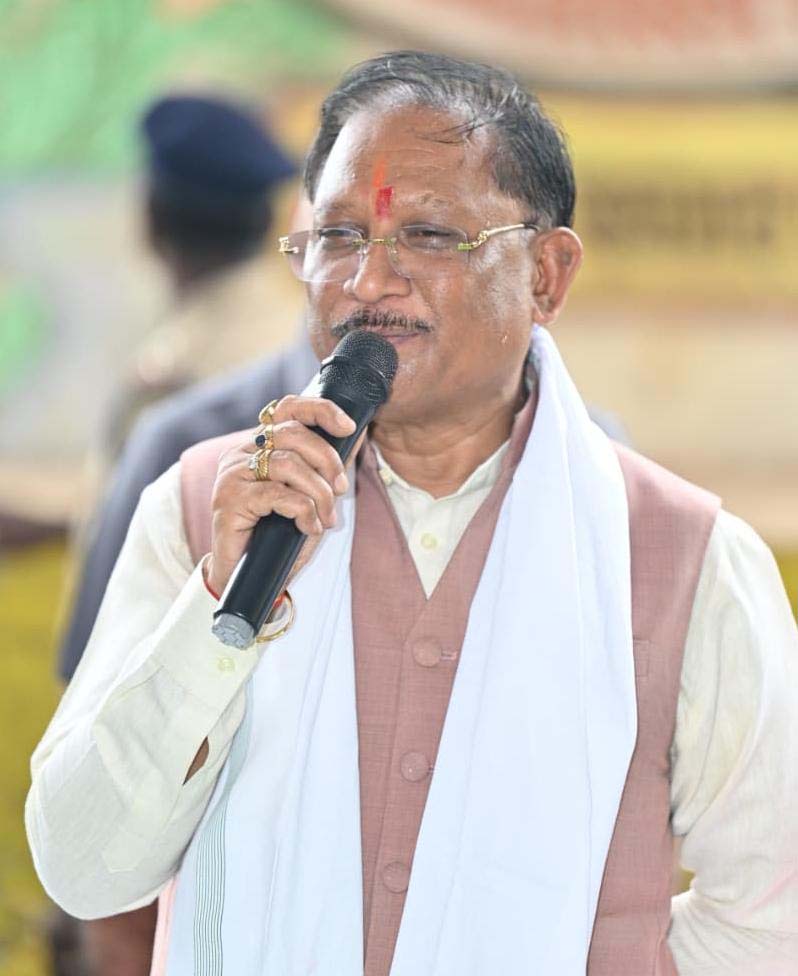 रायपुर : जनचौपाल में मुख्यमंत्री ने सुनी जनता की बात, विकास कार्यों की दी सौगात