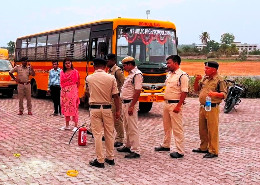 रायपुर : विद्यार्थियों की सुरक्षा के लिए स्कूल बसों का विशेष निरीक्षण