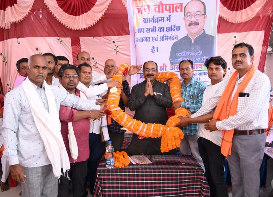 रायपुर : उप मुख्यमंत्री अरुण साव ने 5 गांवों में लगाई चौपाल