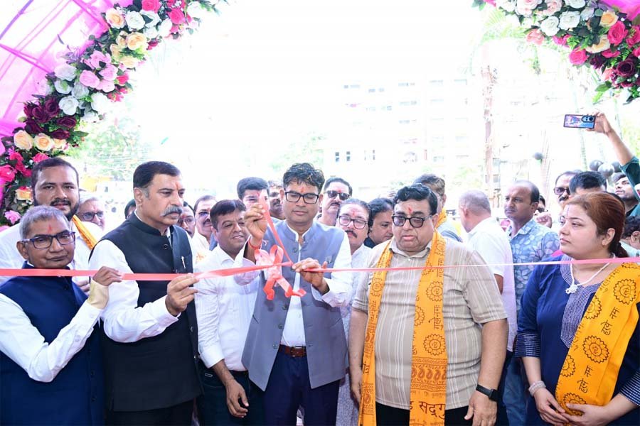 रायपुर : वित्त मंत्री ओपी चौधरी ने किया जीके इलेक्ट्रिक शोरूम का शुभारंभ