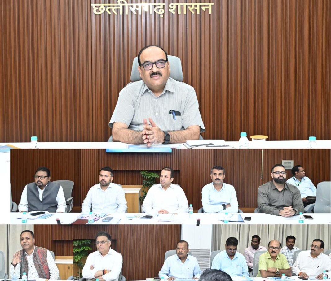 रायपुर : मुख्य सचिव ने सिंचाई परियोजनाओं को अधिक व्यवहारिक, टिकाऊ और संसाधनों के बेहतर उपयोग पर दिया जोर