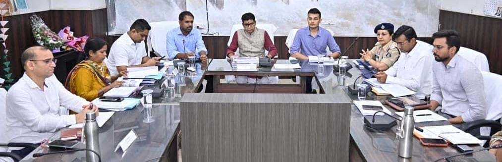 रायपुर : राजस्व मामलों में देरी बर्दाश्त नहीं, समय पर निपटाएं नामांतरण और बंटवारा – मंत्री टंक राम वर्मा