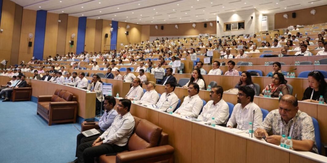 रायपुर : भारत निर्वाचन आयोग द्वारा मीडिया एवं संचार अधिकारियों के लिए राष्ट्रीय सम्मेलन आयोजित