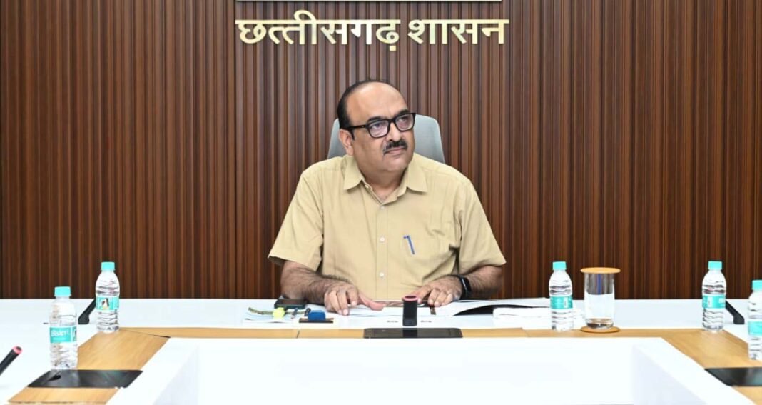 रायपुर : मुख्य सचिव ने मातृ एवं शिशु पोषण पर दिए आवश्यक निर्देश