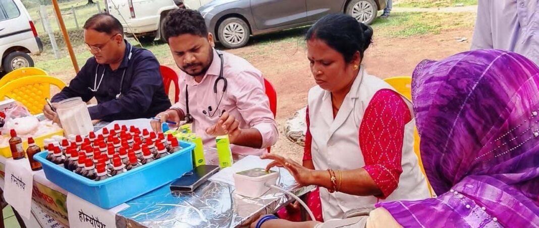 रायपुर : वर्षा ऋतु में स्वास्थ्य सुरक्षा को प्राथमिकता, गांव-गांव पहुंच रही स्वास्थ्य सेवाएं