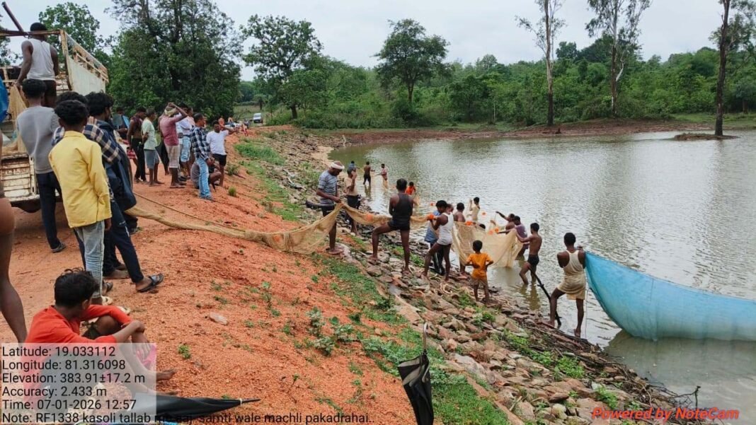 रायपुर : वन प्रबंधन समितियां को मत्स्य पालन से बनाया जा रहा आत्मनिर्भर
