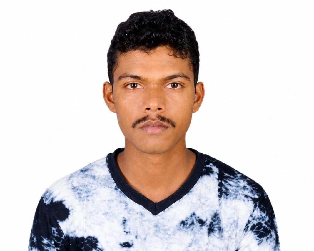 रायपुर : गौतम कुमार को तीन साल से लंबित आरसी बुक दिलाकर मुख्यमंत्री हेल्पलाइन ने दिलाई राहत