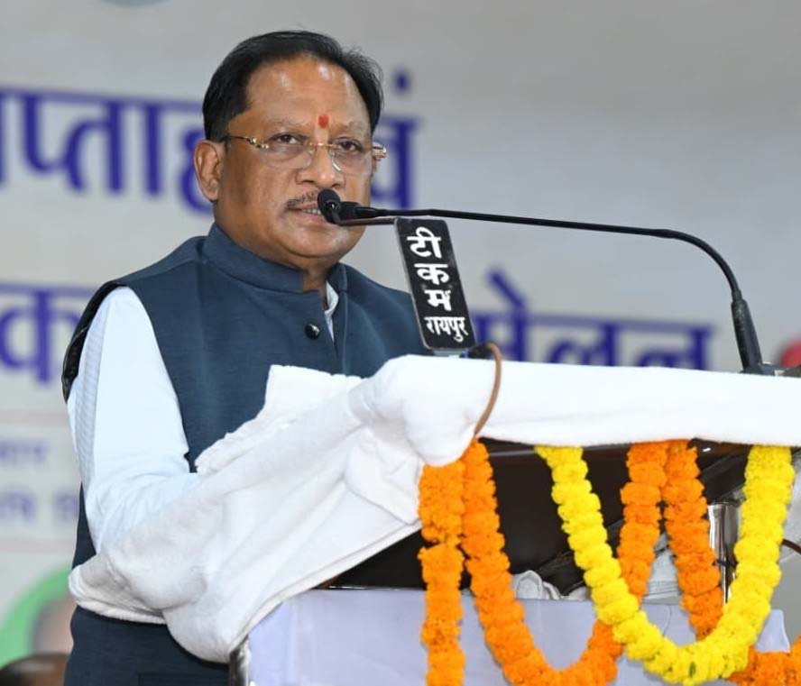 रायपुर : मुख्यमंत्री की विशेष पहल पर प्रदेश में पर्याप्त रासायनिक खाद उपलब्ध