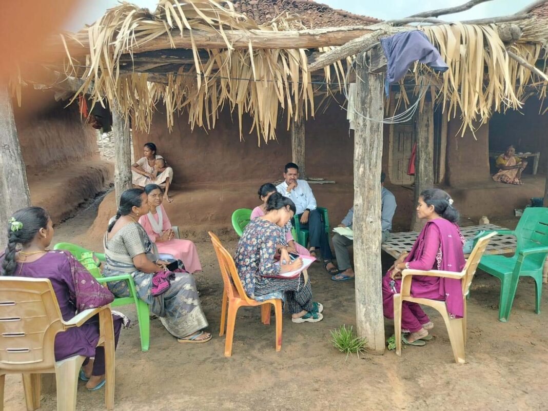 रायपुर : चाइल्ड हेल्पलाइन 1098 पर बढ़ी शिकायतें, जागरूकता से बीजापुर में बच्चों की सुरक्षा को मिली मजबूती