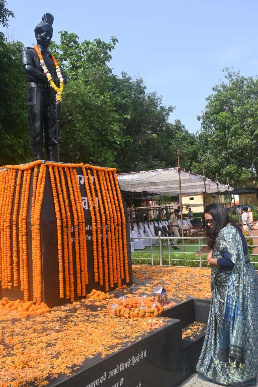 रायपुर : कोरकोट्टी में हुई नक्सल घटना में शहीद पुलिस अधिकारी-जवानों को दी गई श्रद्धांजलि