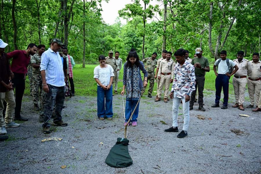 रायपुर : सांपों के साथ सह-अस्तित्व का संदेश, सोनबरसा में रेस्क्यू एवं जागरूकता कार्यशाला का आयोजन