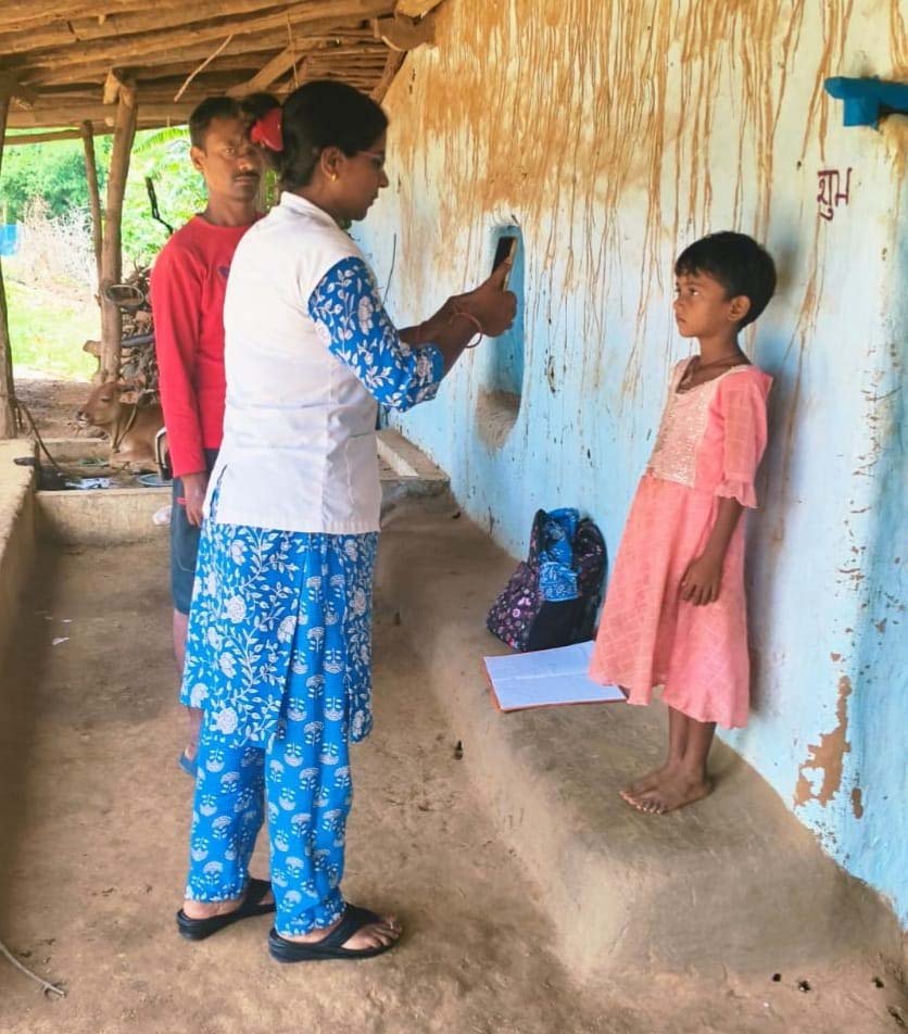 रायपुर : आयुष्मान भारत एवं आयुष्मान वय वंदन कार्ड बनाने के लिए प्रदेशभर में विशेष अभियान जारी