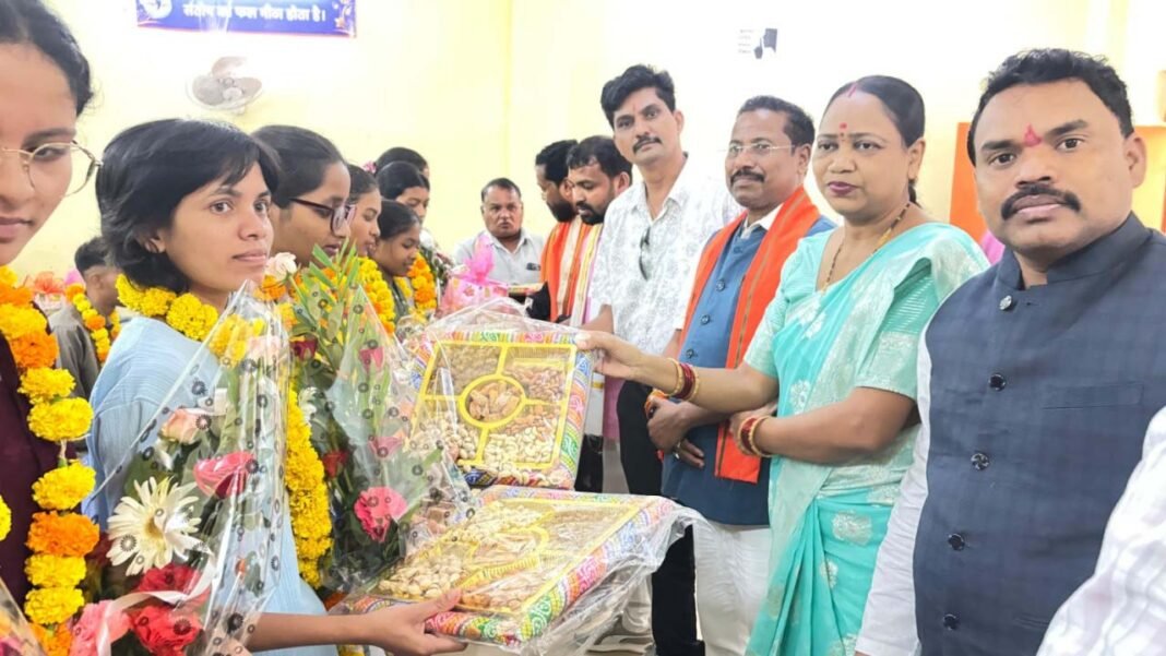 रायपुर : छू लो आसमान के 52 विद्यार्थियों ने नीट-यूजी 2026 में की सफलता हासिल