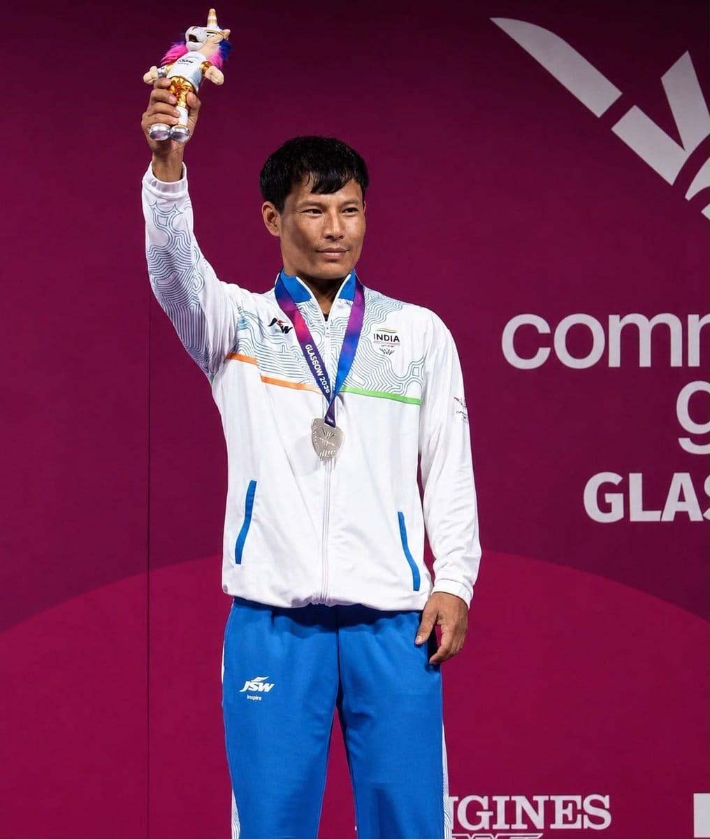रायपुर : वित्त मंत्री ओपी चौधरी ने राष्ट्रमंडल खेल 2026 में रजत पदक विजेता रिशिकांता सिंह चानंबम को दी बधाई