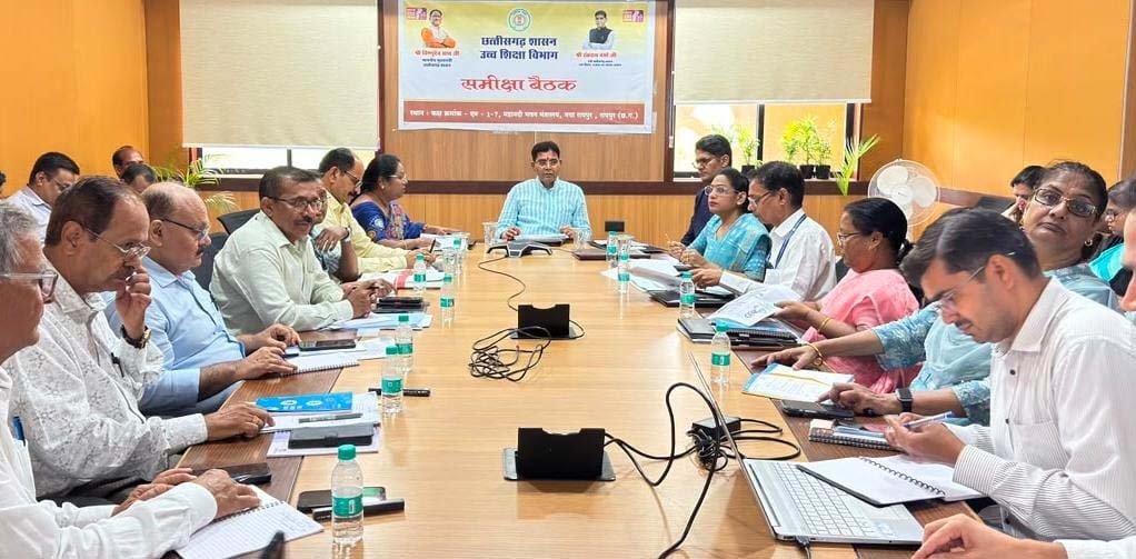 रायपुर : छत्तीसगढ़ के कॉलेजों में बहेगी विकास की बयार, 700 प्राध्यापकों की भर्ती के साथ खुलेंगे तरक्की के द्वार