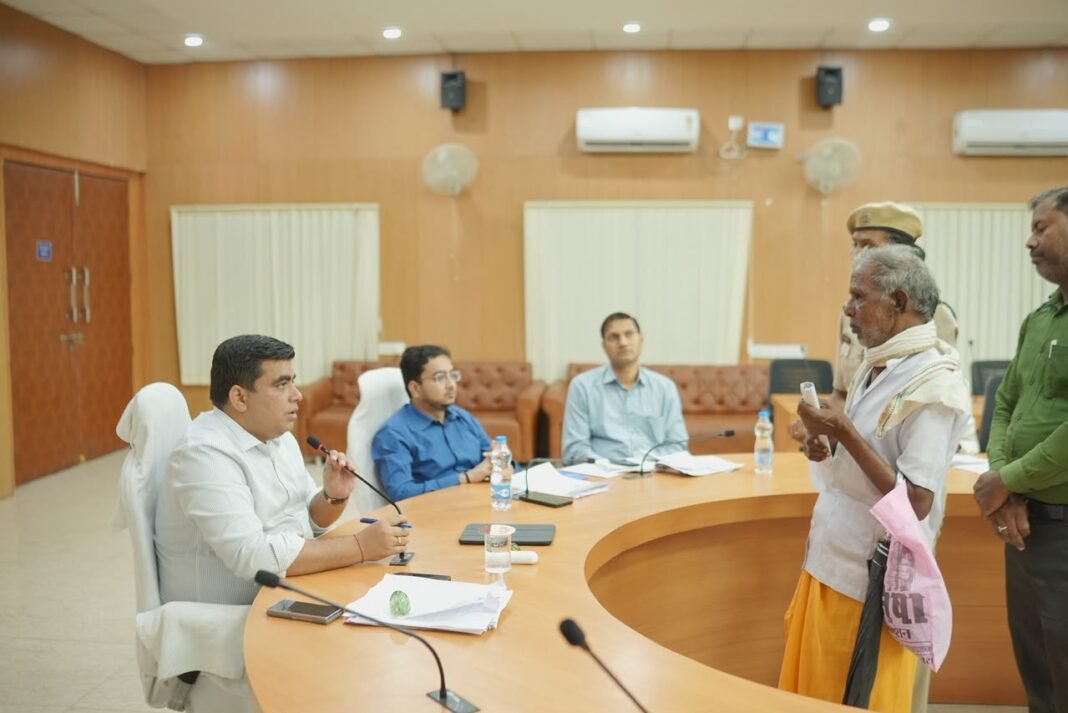 KORBA : जनदर्शन में सुनी गई आम लोगो की फरियाद, जनदर्शन में कुल 109 आवेदन प्राप्त