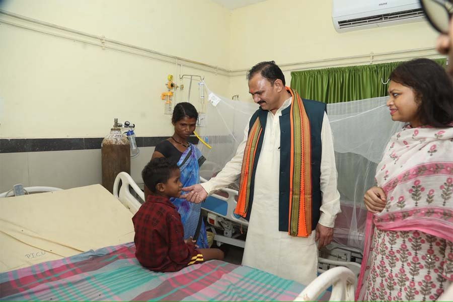 रायपुर : स्वास्थ्य मंत्री जायसवाल ने कांकेर जिला अस्पताल सहित विभिन्न स्वास्थ्य केन्द्रों का निरीक्षण
