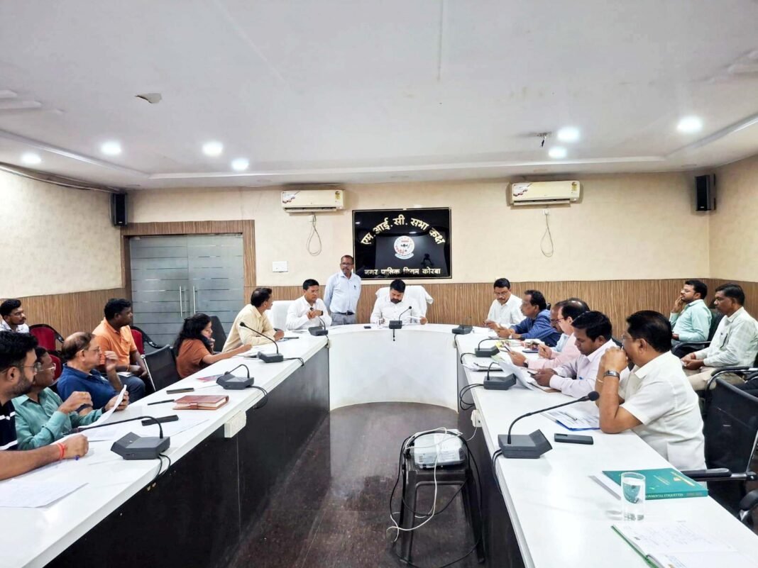 KORBA : अतिवृष्टि व बाढ़ नियंत्रण से जुडे़ कार्यो तथा जलभराव को दूर करने संबंधित कार्य युद्धस्तर पर संपादित करायें – आयुक्त