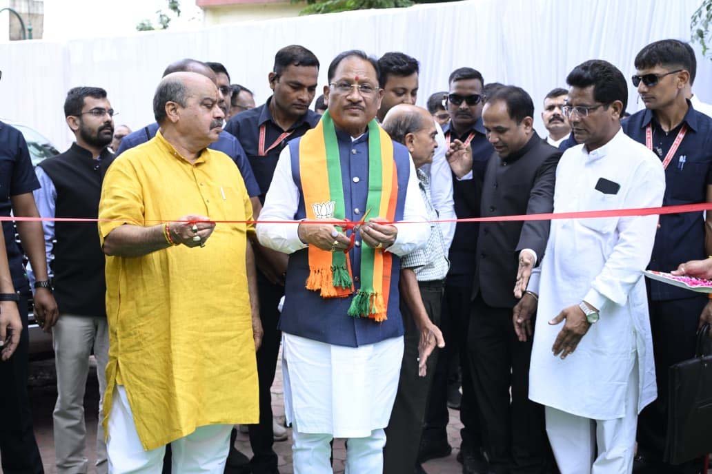 रायपुर : देश की आजादी में छत्तीसगढ़ के वीर नायकों का योगदान नई पीढ़ी तक पहुंचाना हमारा दायित्व – मुख्यमंत्री विष्णु देव साय