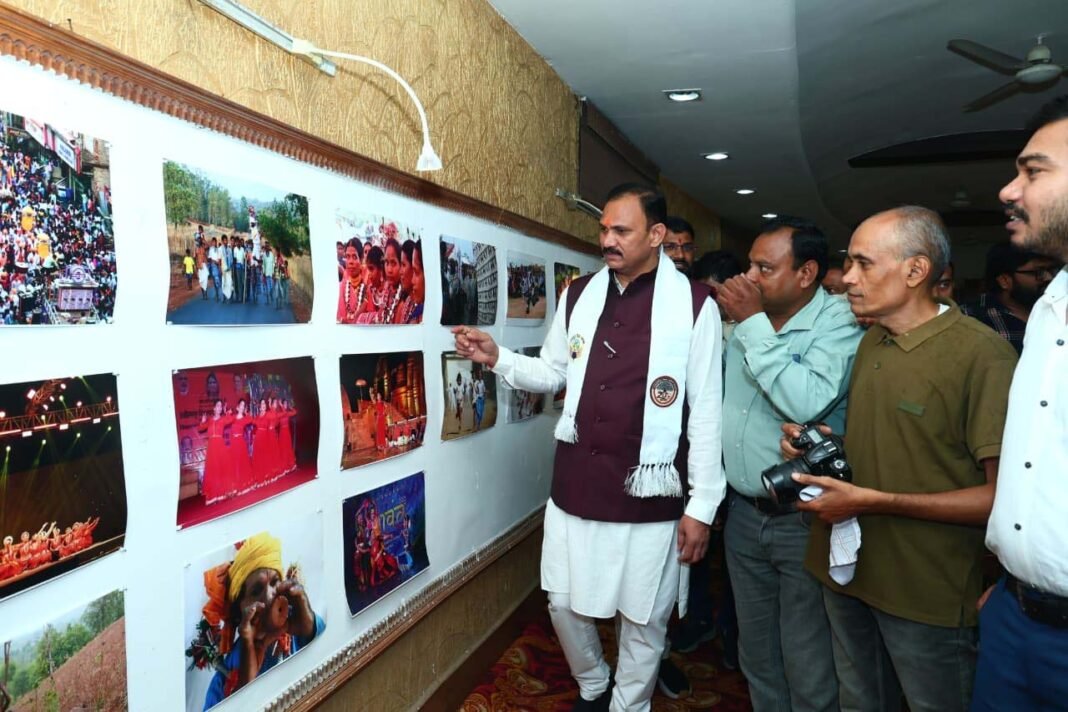 रायपुर : स्वास्थ्य मंत्री श्याम बिहारी जायसवाल ने किया दृश्य संवाद 2026 का शुभारंभ