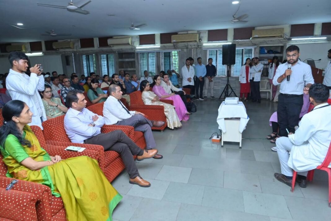 रायपुर : नेत्रदान को बढ़ावा देने के लिए अम्बेडकर अस्पताल में राज्य स्तरीय कार्यशाला आयोजित