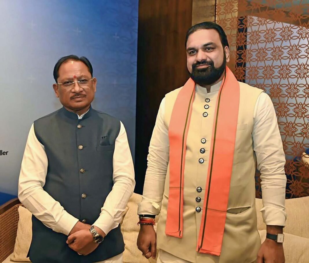 रायपुर : मुख्यमंत्री विष्णुदेव साय ने बिहार के मुख्यमंत्री सम्राट चौधरी से की नई दिल्ली में सौजन्य भेंट