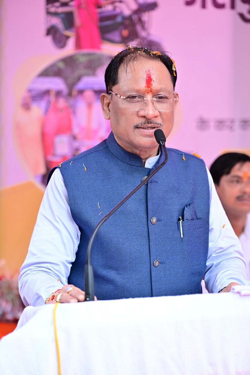 रायपुर : जशपुर में आधुनिक फुटबॉल स्टेडियम के निर्माण के लिए 5.49 करोड़ रुपये की प्रशासकीय स्वीकृति