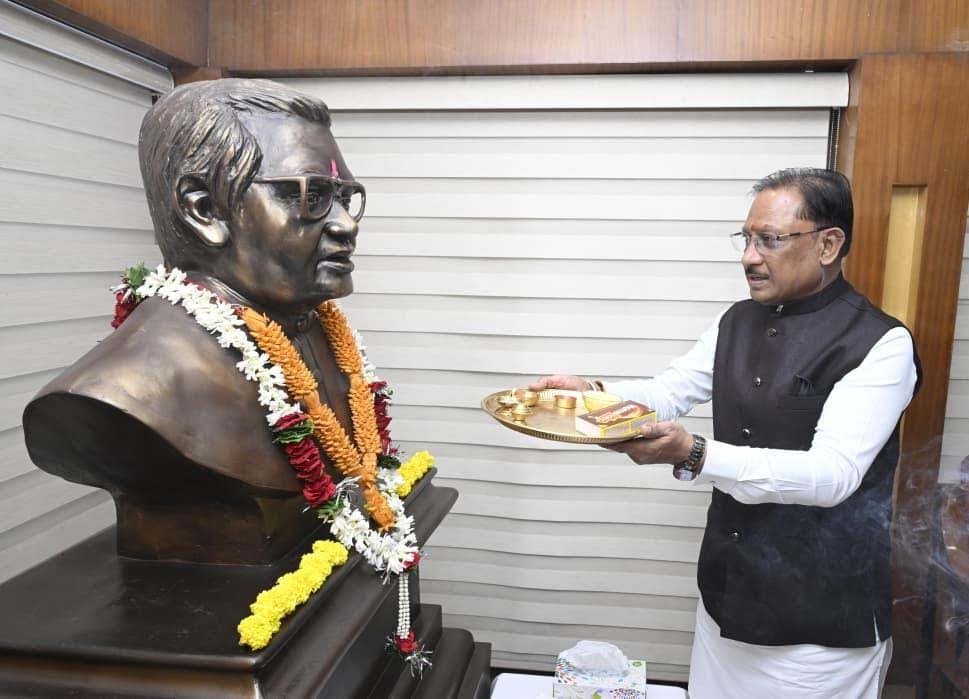 रायपुर : अटल बिहारी के संकल्प और दूरदर्शी नेतृत्व ने छत्तीसगढ़ को दी नई पहचान, सुशासन और अंत्योदय की राह पर आगे बढ़ रहा प्रदेश – मुख्यमंत्री साय