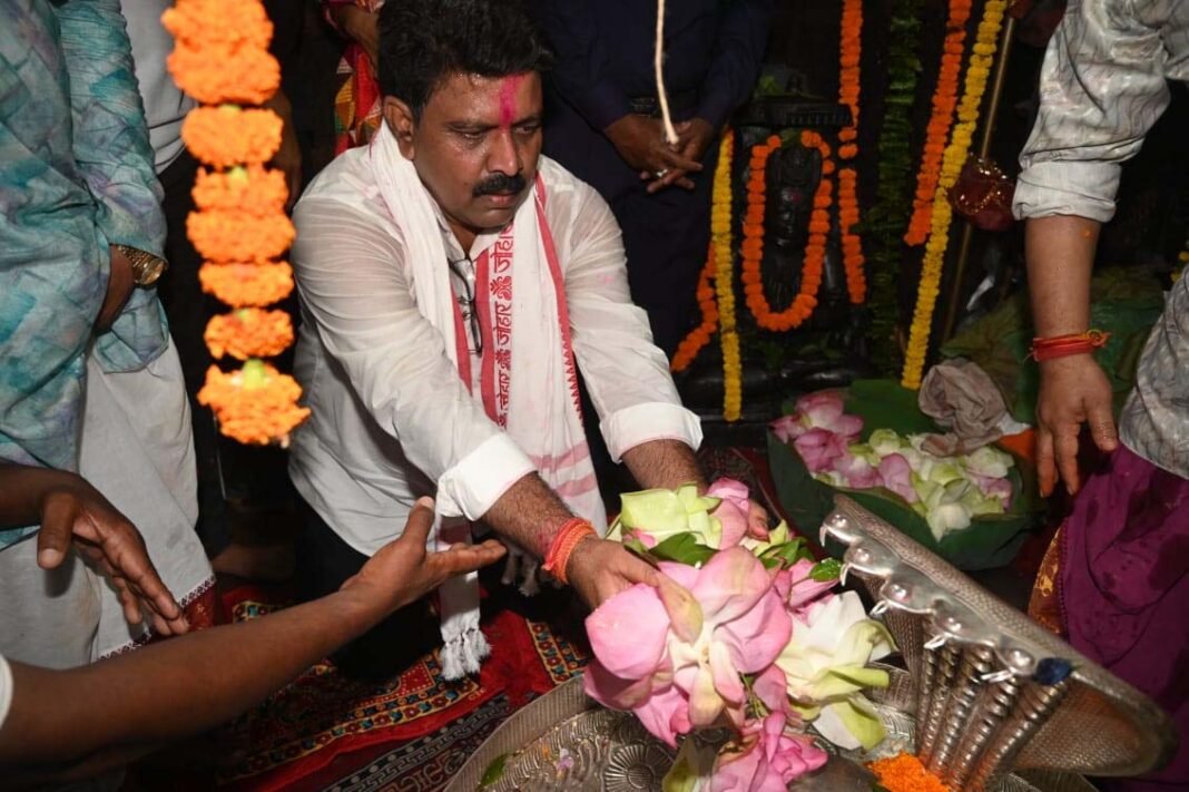 रायपुर : हर-हर महादेव और बोल-बम के जयघोष के साथ निकली भोरमदेव पदयात्रा, शिवमय हुआ कबीरधाम