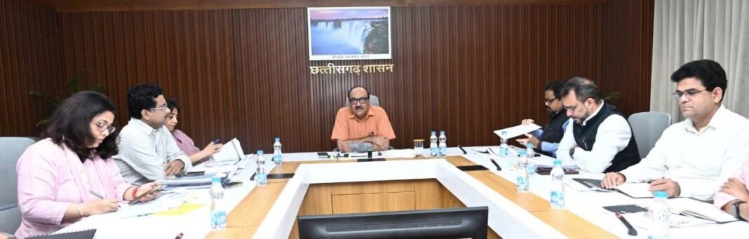 रायपुर : पेसा और एफआरए टास्क फोर्स की बैठक सम्पन्न