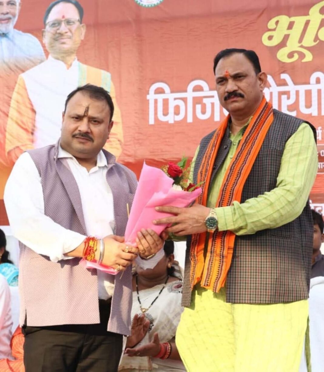 रायपुर : मनेन्द्रगढ़-चिरमिरी-भरतपुर ने रचा इतिहास : राष्ट्रीय एड्स नियंत्रण कार्यक्रम में लक्ष्य हासिल करने वाला छत्तीसगढ़ का पहला जिला बना