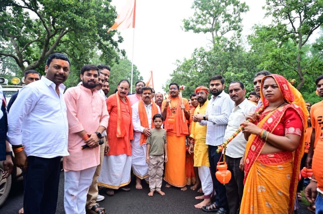 रायपुर : श्रावण के अंतिम सोमवार को अमरकंटक पहुंचे उप मुख्यमंत्री विजय शर्मा