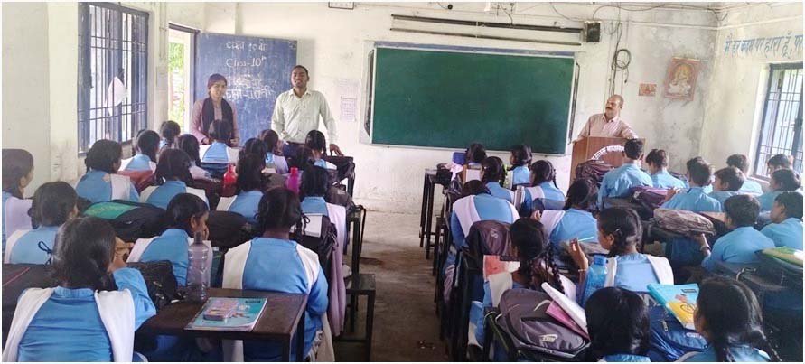 रायपुर : बाल संरक्षण और चाइल्ड हेल्पलाइन 1098 को लेकर जागरूकता अभियान आयोजित