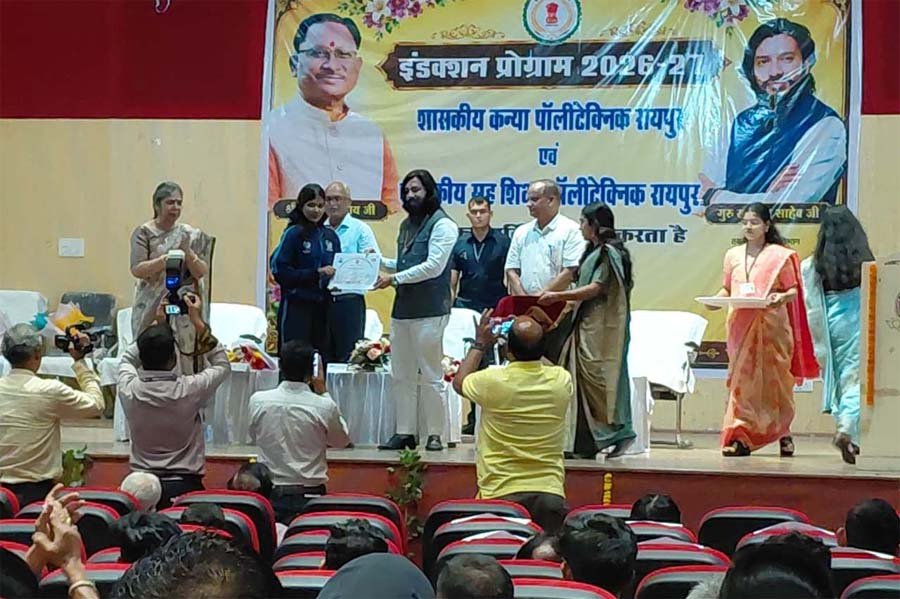 रायपुर : स्टूडेंट इंडक्शन प्रोग्राम में बोले तकनीकी शिक्षा मंत्री पॉलिटेक्निक संस्थानों में शुरू होंगे AI पाठ्यक्रम