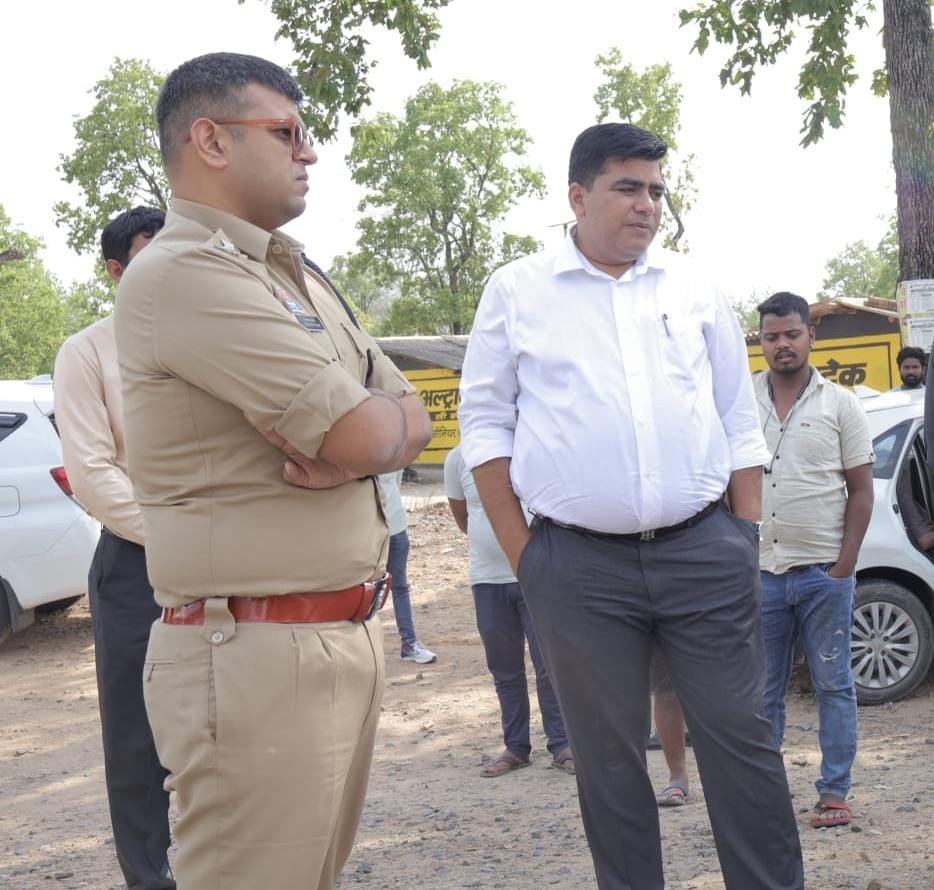 KORBA : स्वतंत्रता दिवस की तैयारियों को लेकर कलेक्टर-एसपी ने सीएसईबी ग्राउंड का किया निरीक्षण